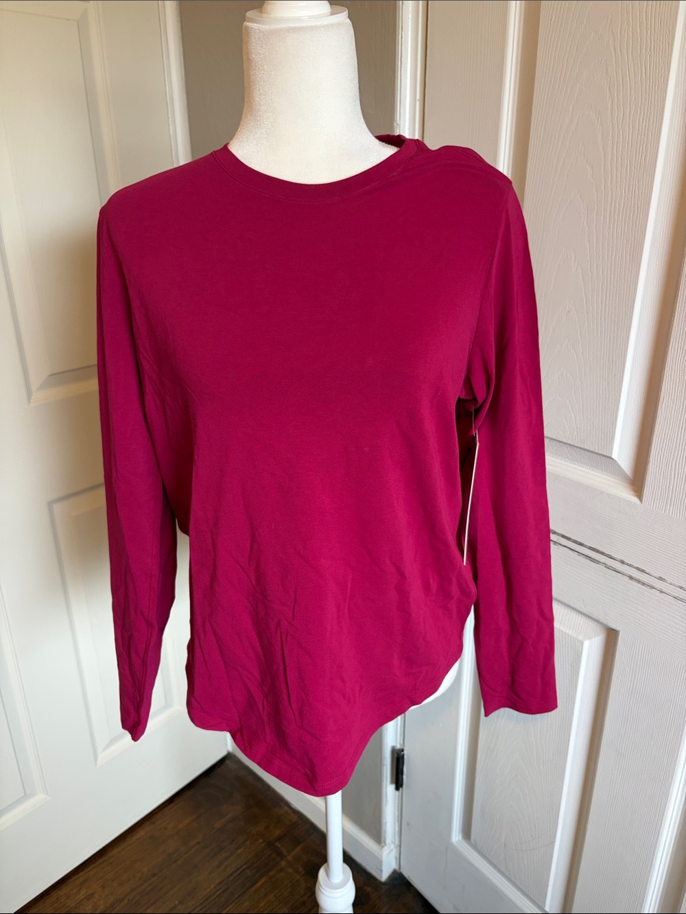 lululemon athletica Love Long Sleeve Crew Tee in Fuchsia pink layering top - Picture 3 of 5
